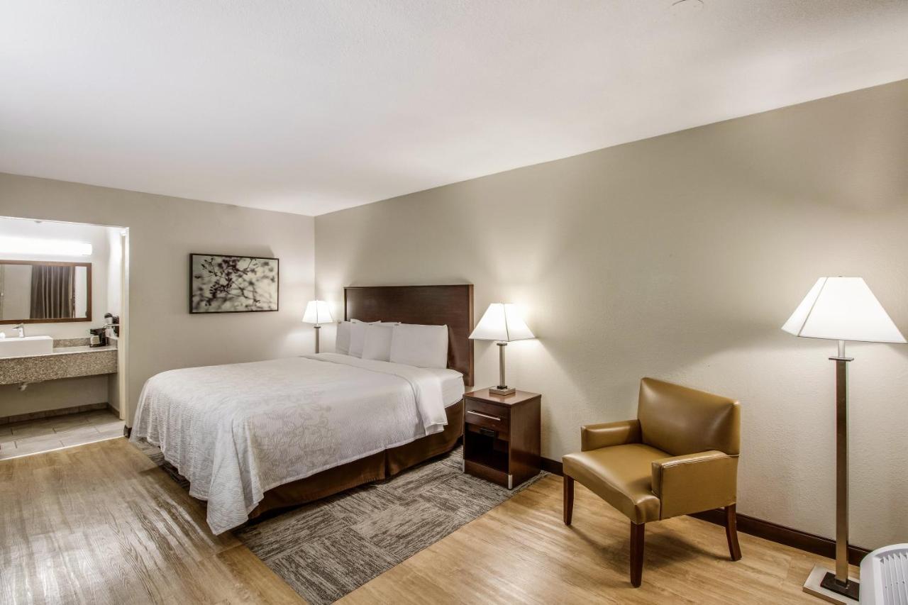 Red Roof Inn Plus+ Dallas - Addison Exterior foto